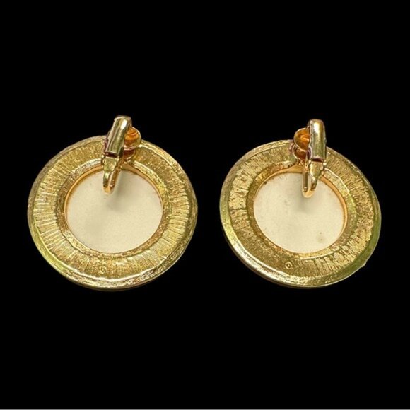 Vintage Gold-Tone Pearl Clip-On Earrings With Rhinestone Accent - Picture 4 of 4